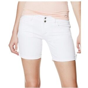 Guess🦎Bermuda Shorts Lot🌵2pcs